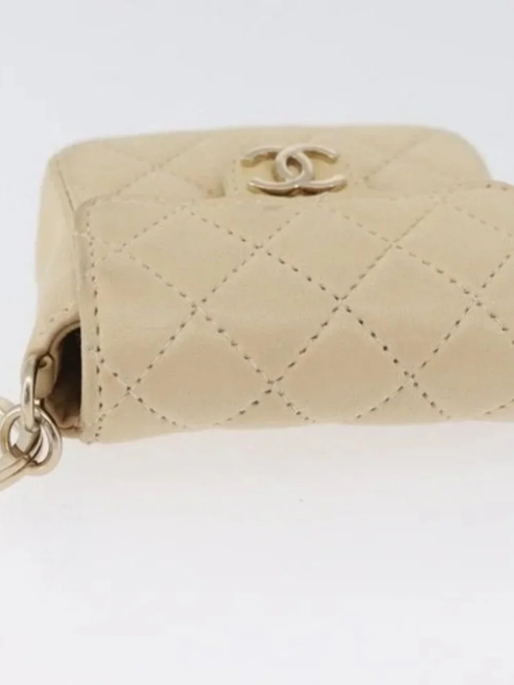 CHANEL Matelasse Pouch Lamb Skin Beige Gold CC Auth BA10922